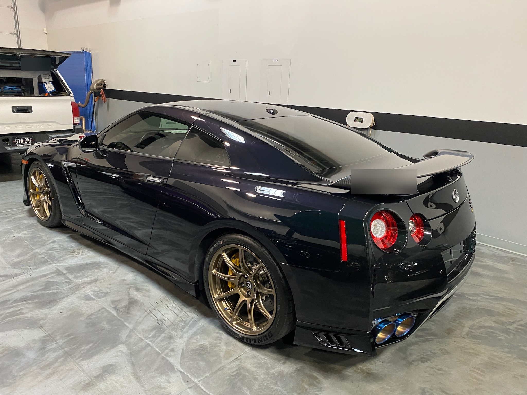 Nissan GT-R