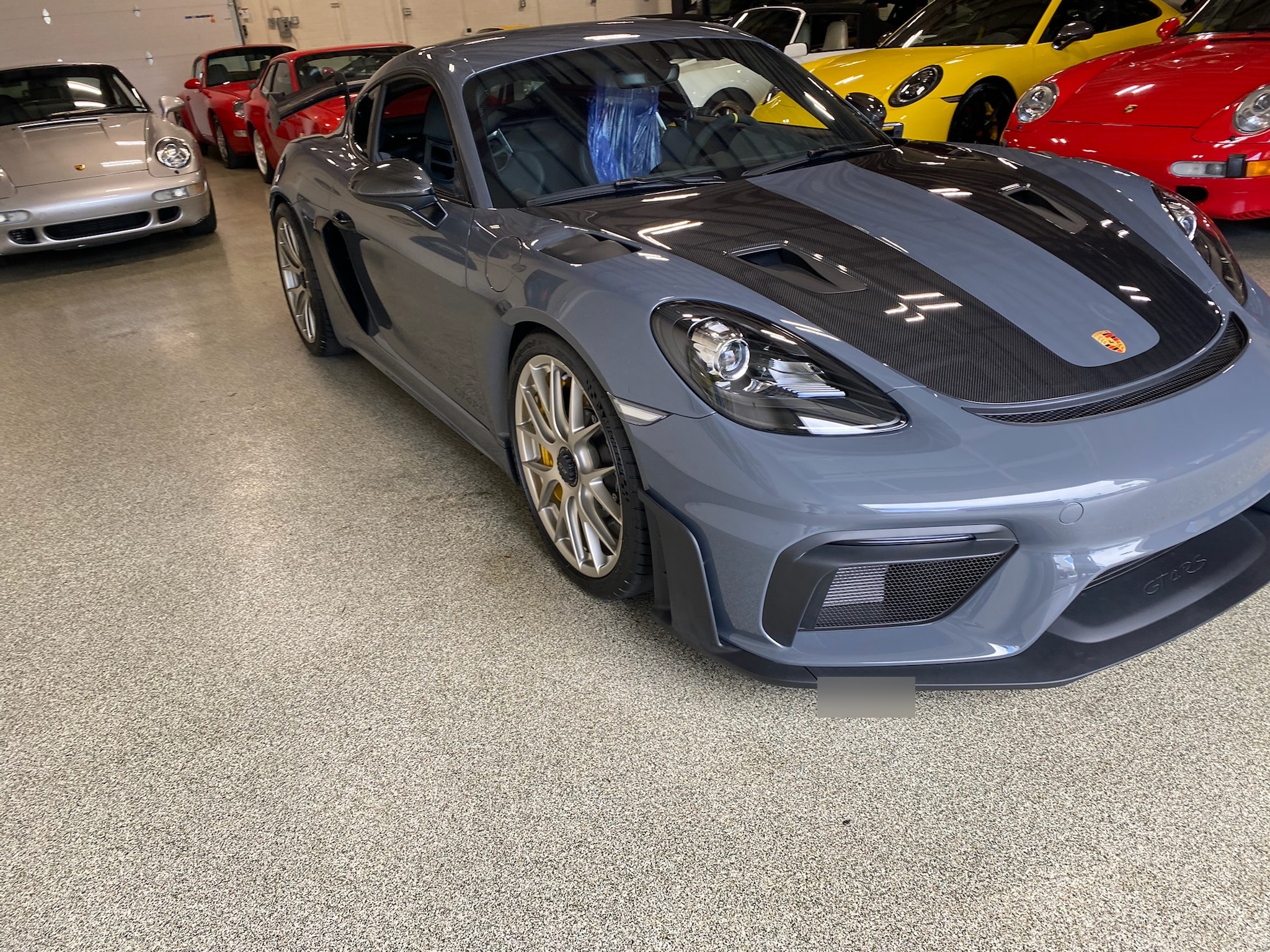 Porsche 718 GT4